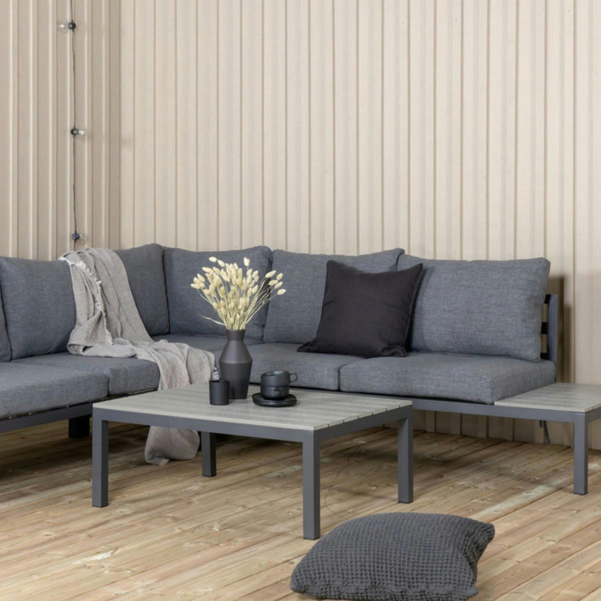 TORPE - Salon de jardin canapé + table basse en métal et tissu gris foncé