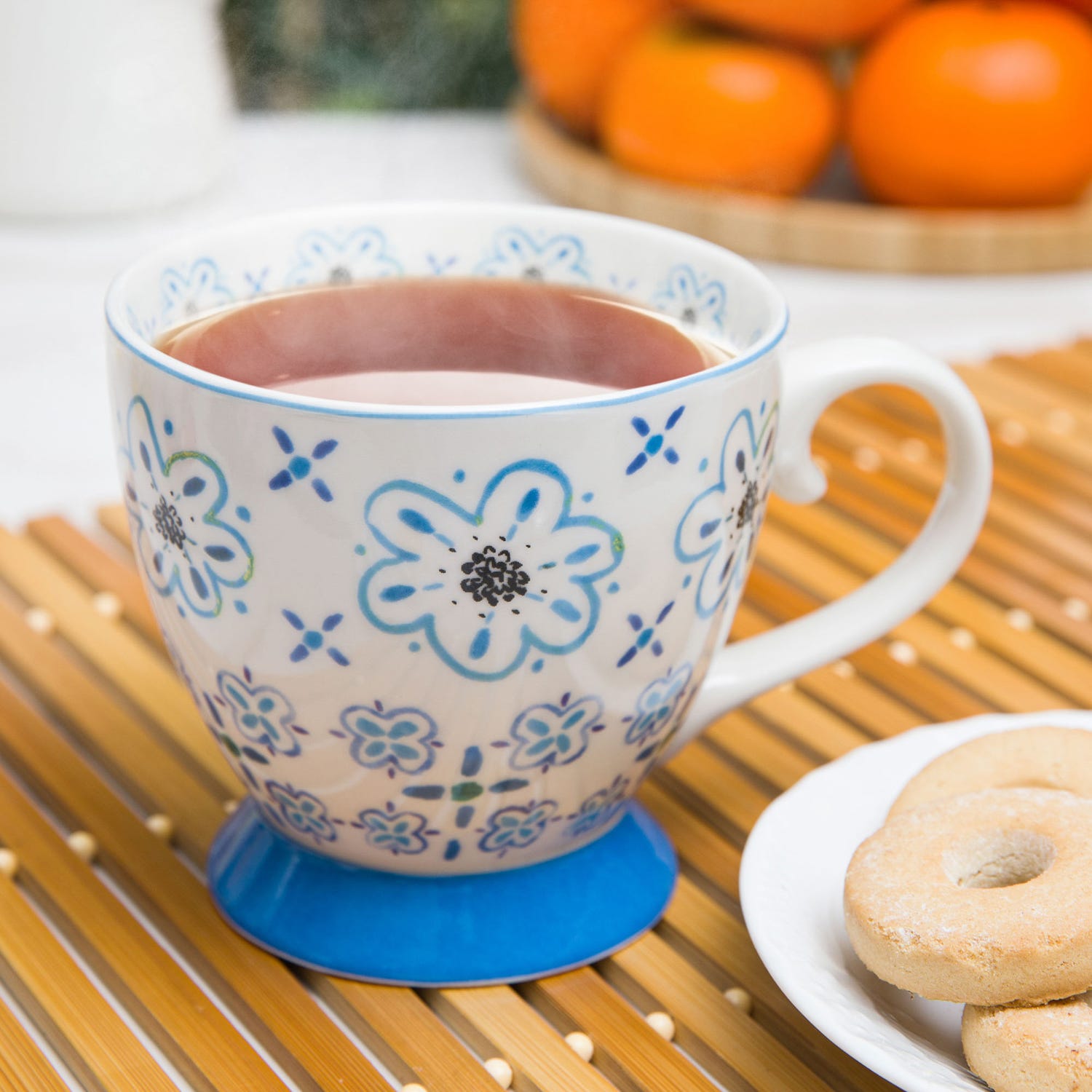 Tazza tè decoro azzurro in New Bone China, 450 ml