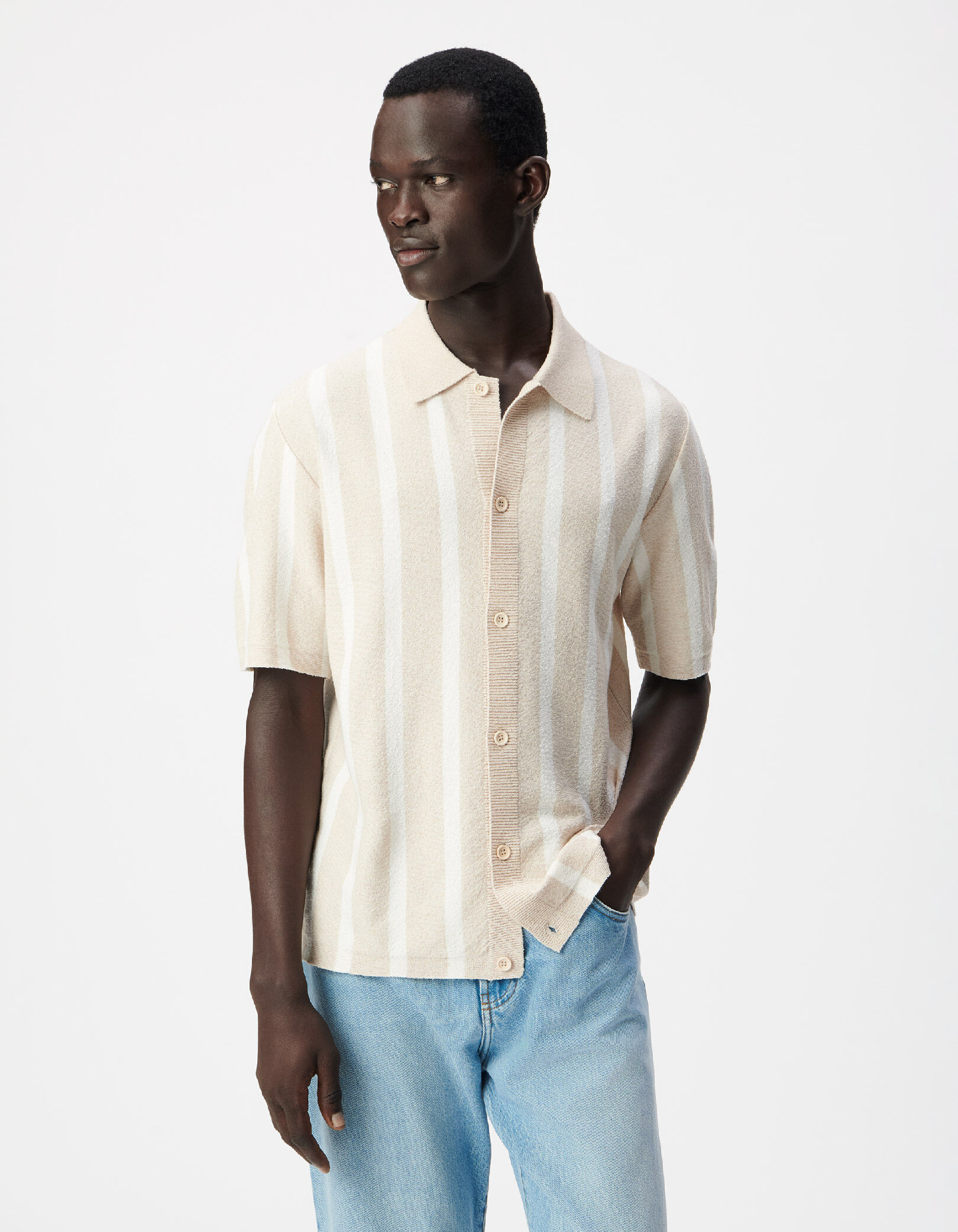 Chemise manches courtes beige tricot larges rayures Homme