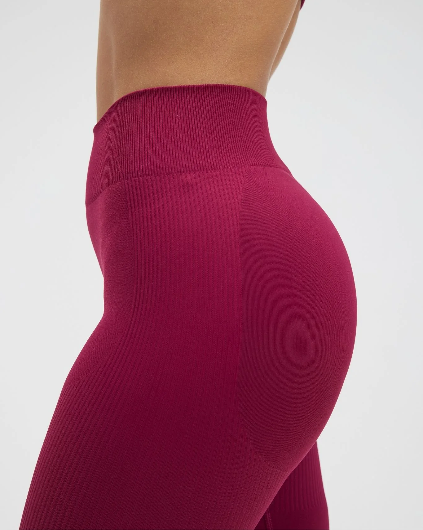 Elevate™ Sculpting Mid Waist Scrunch Leggings | Cherry Berry