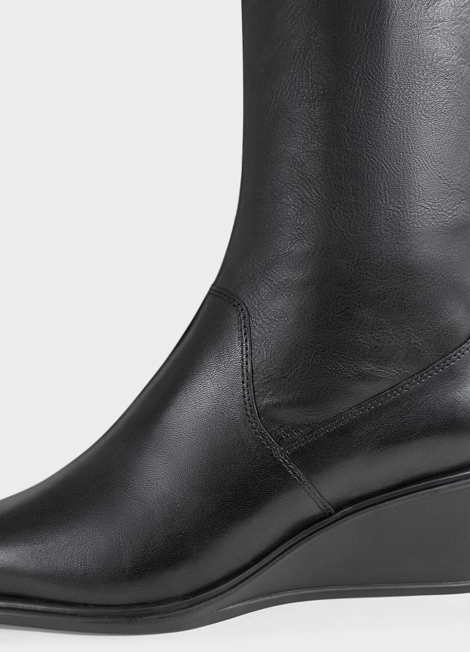 Aino Tall Boots