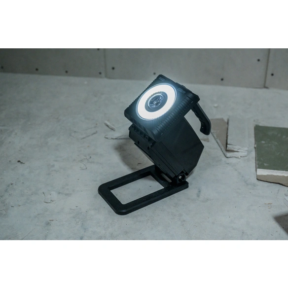 Multi Battery Handeleuchte HL 3000