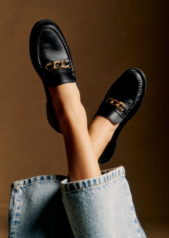 Vicky Loafers