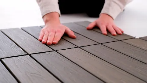 Terrasseflise GRAVAND B30xL30 kunsttræ grå 9 stk/sæt