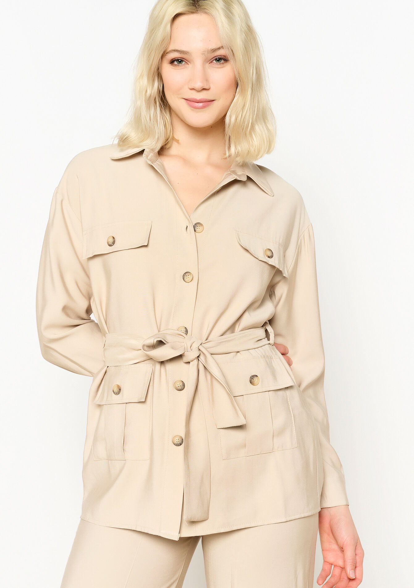 Jasje met grote zakken