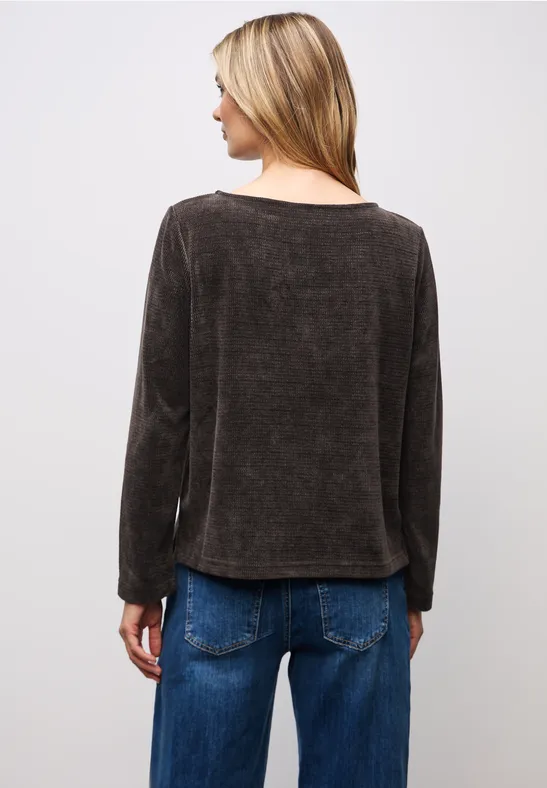 Shirt mit U-Boot-Ausschnitt