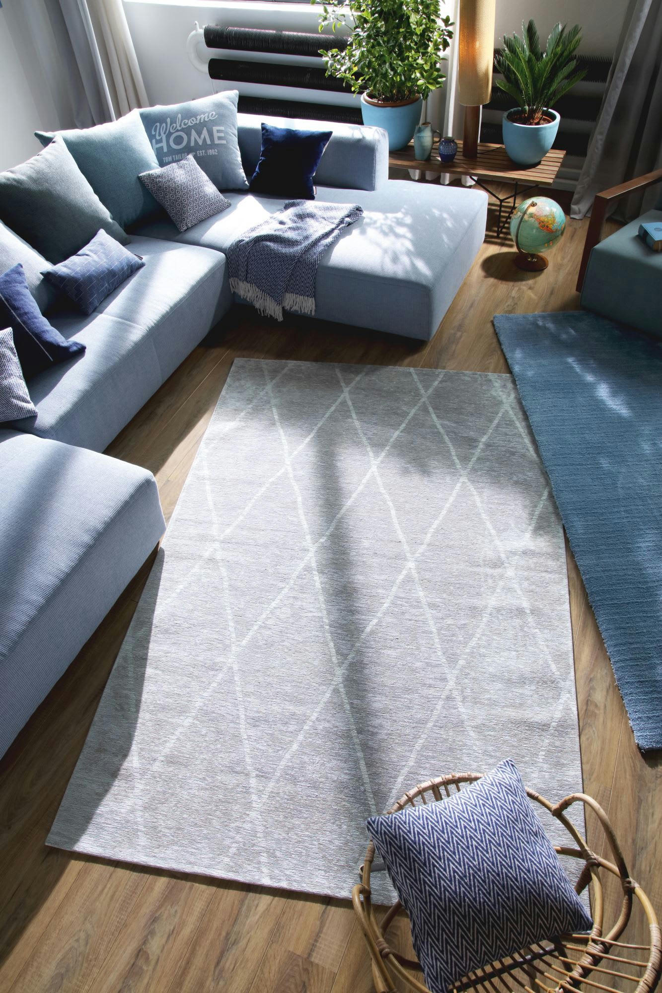 FINE LINES - Tapis graphique et brillant tissé machine Argent 50x80 cm