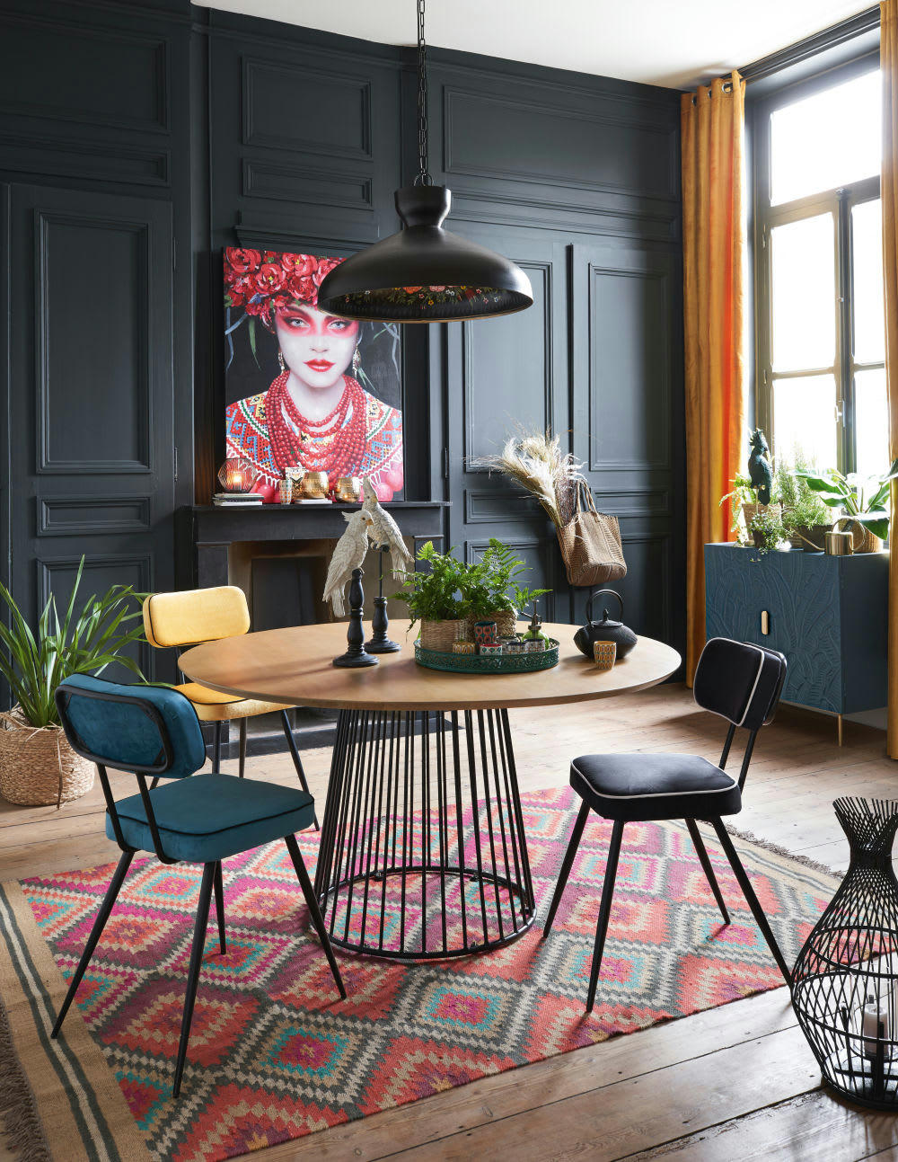 SUZANNE - Statue perroquet bleu sur socle en métal doré H60