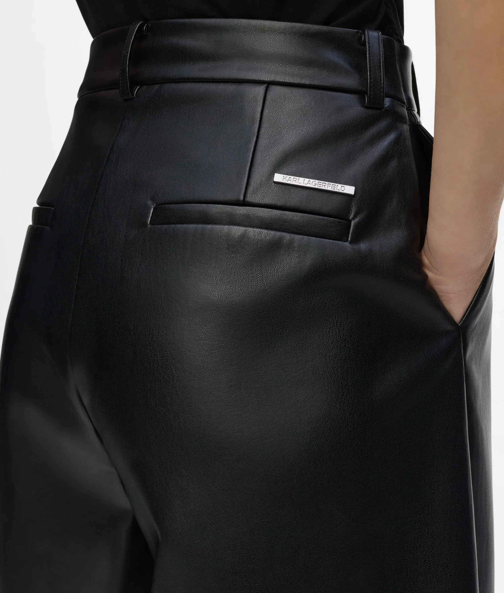 Pantalon barrel en simili-cuir
