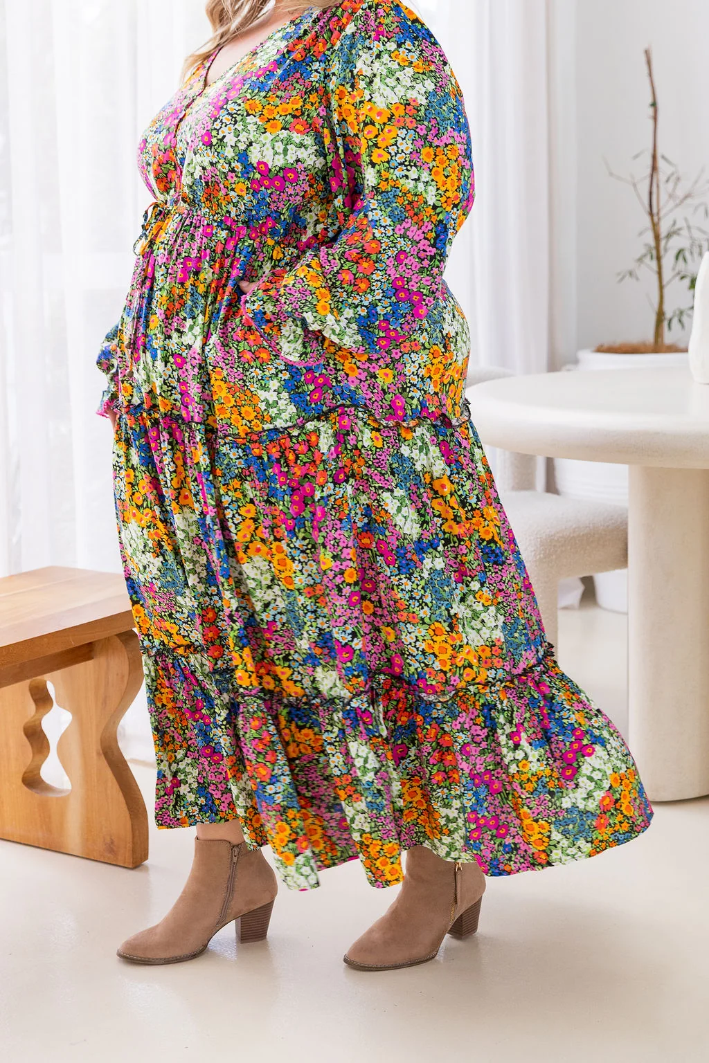 Cici Maxi Dress in Flower Field Dawn