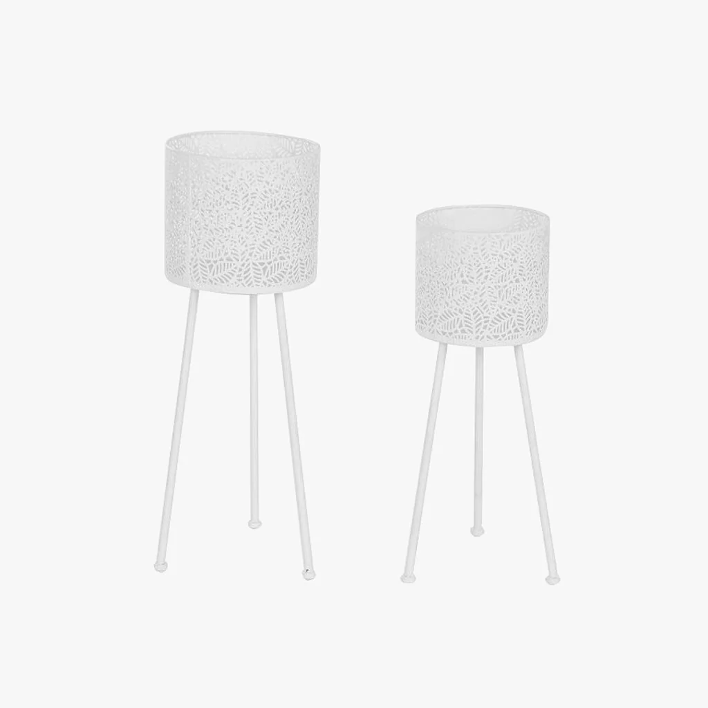 Conjunto de duas floreiras em metal branco REVIVAL