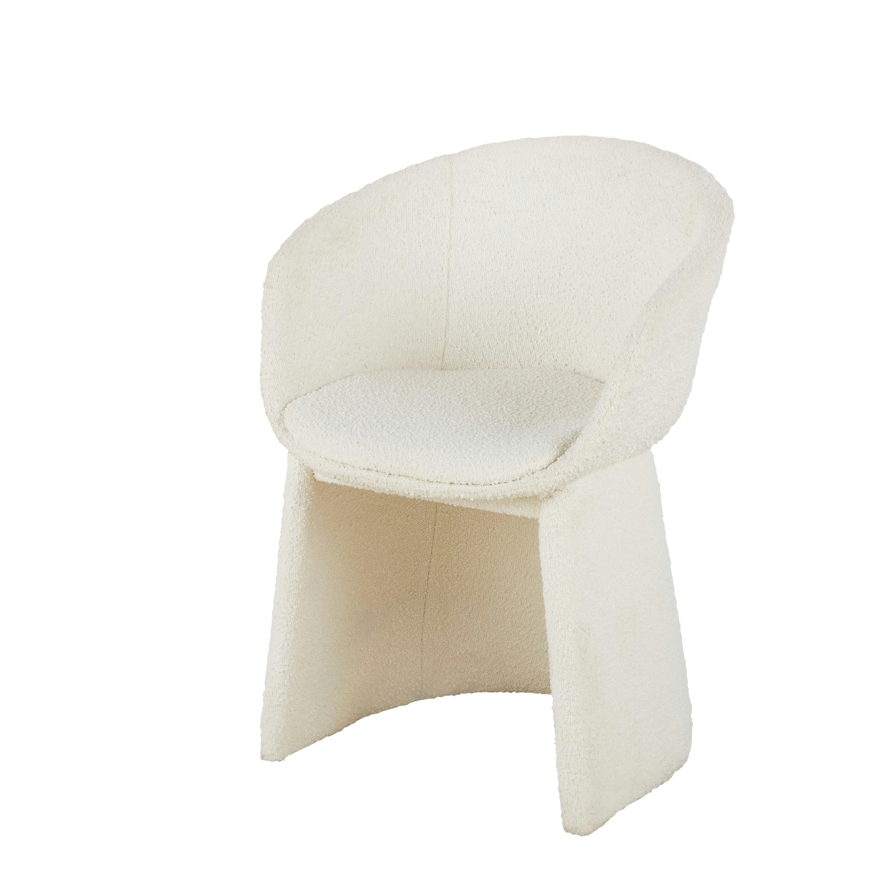 - Fauteuil de table en tissu recyclé écru effet laine bouclée