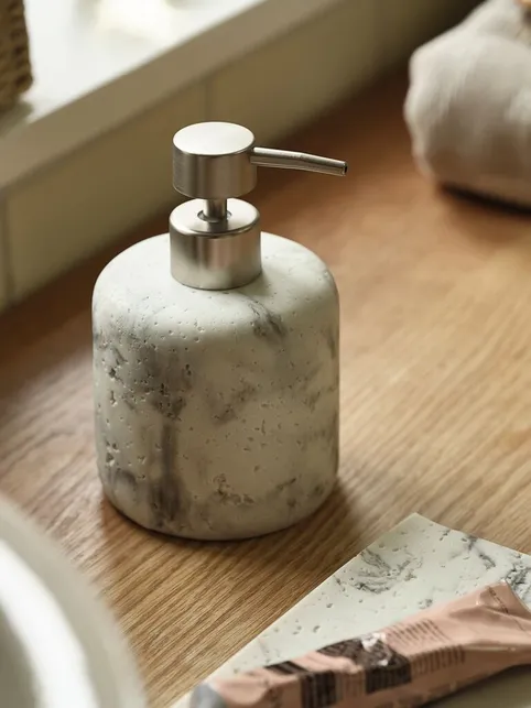Sæbedispenser KUNGSBACKA marmor-look