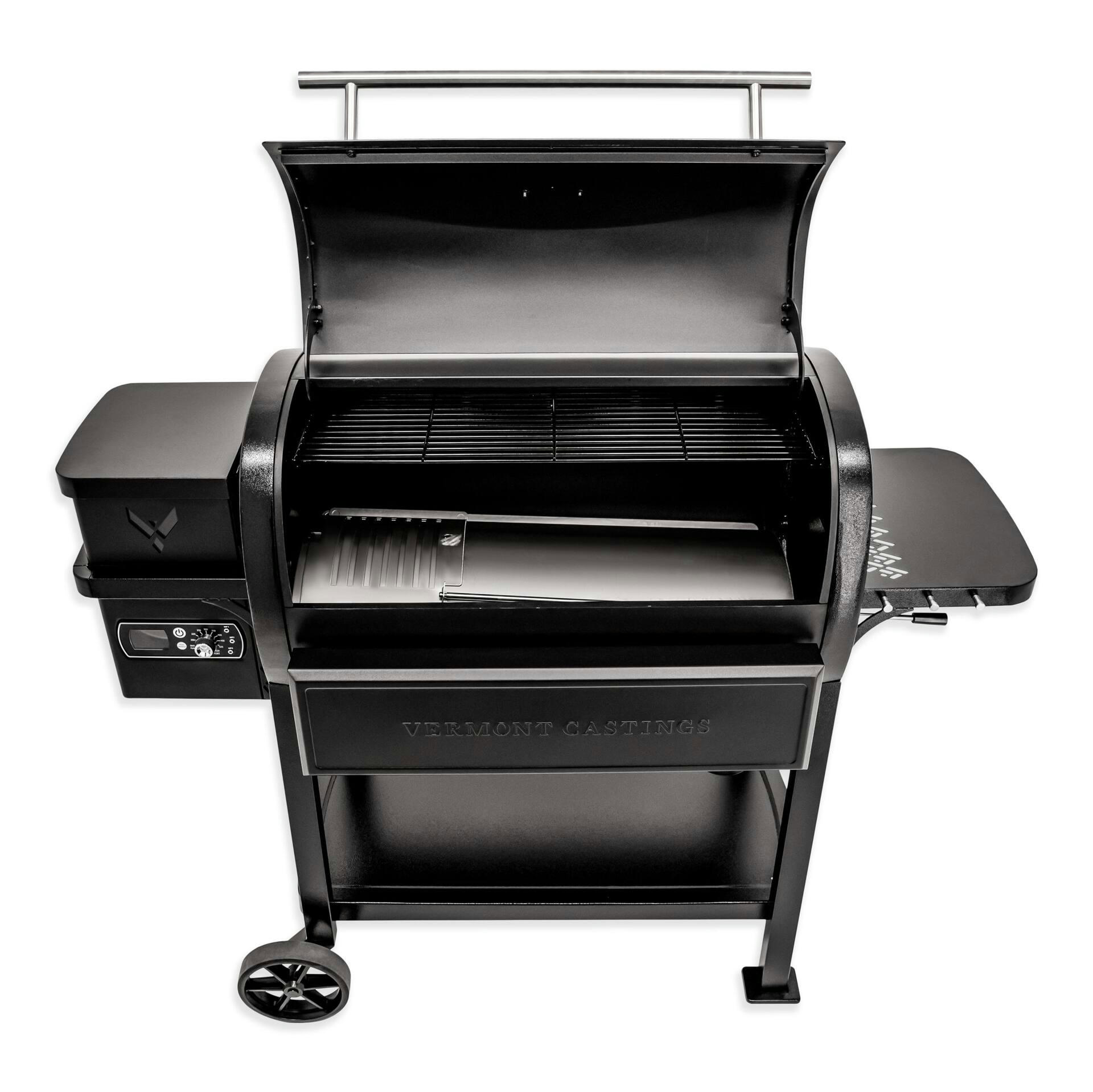 Vermont Castings Woodland™ 1080 sq. in. Pellet Grill