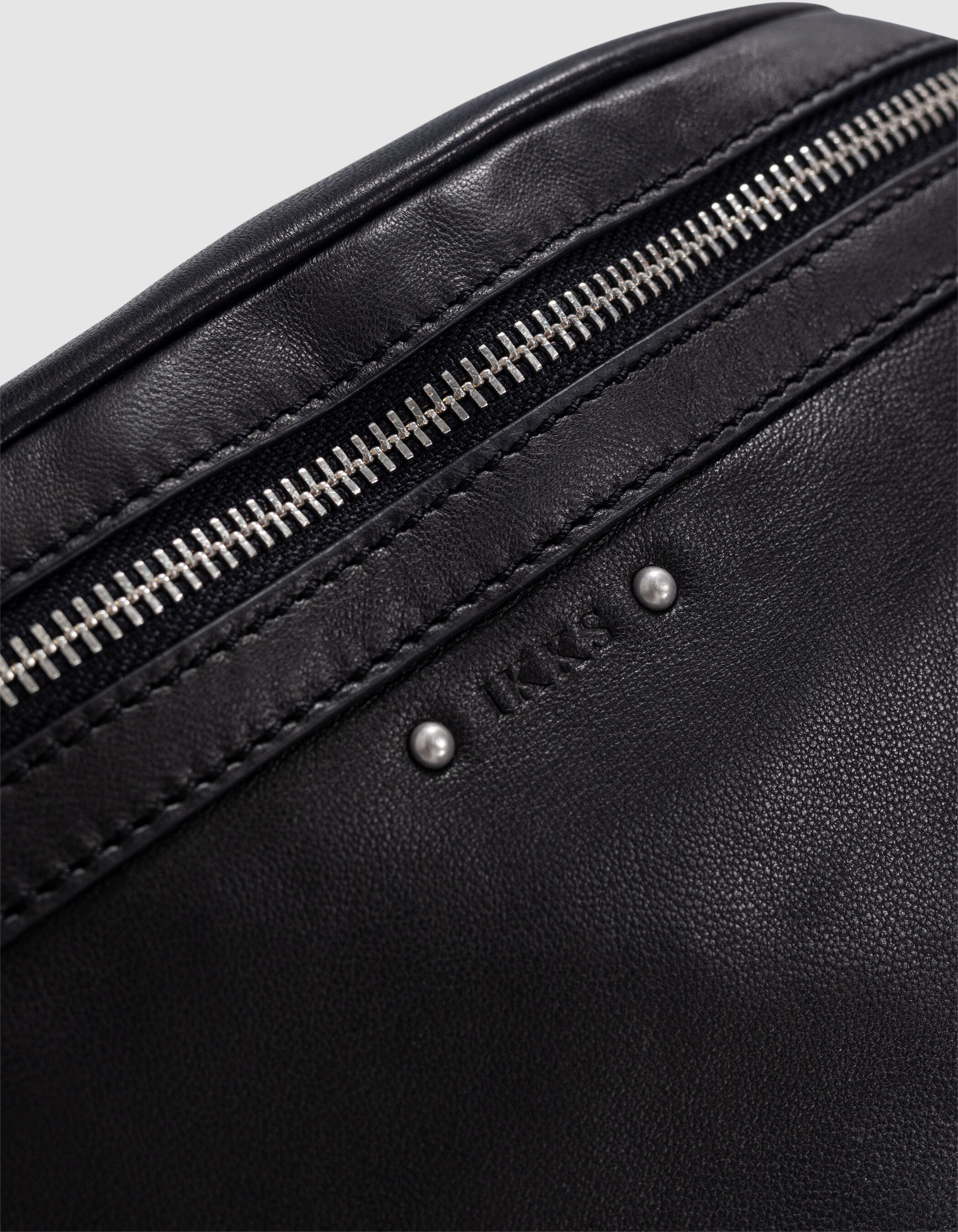 Sac banane 1440 noir cuir Femme