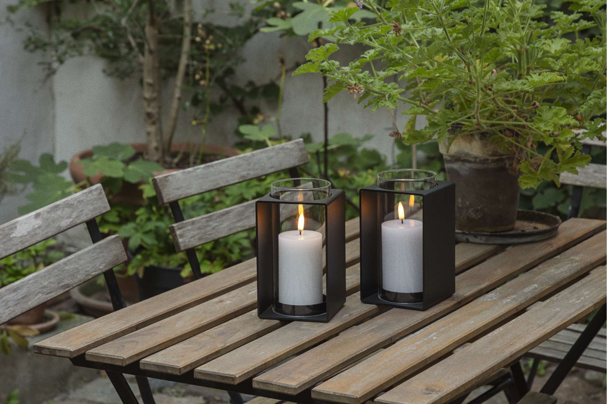 Glow Lantern 18 cm Black