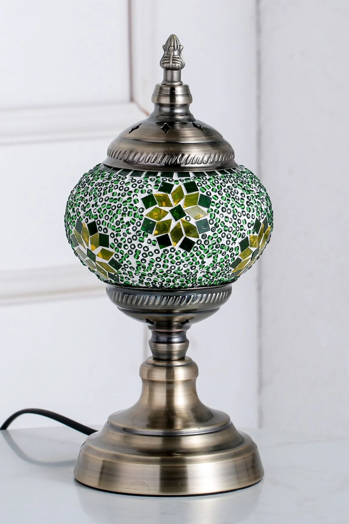 Boya Green Mosaic Table Lamp