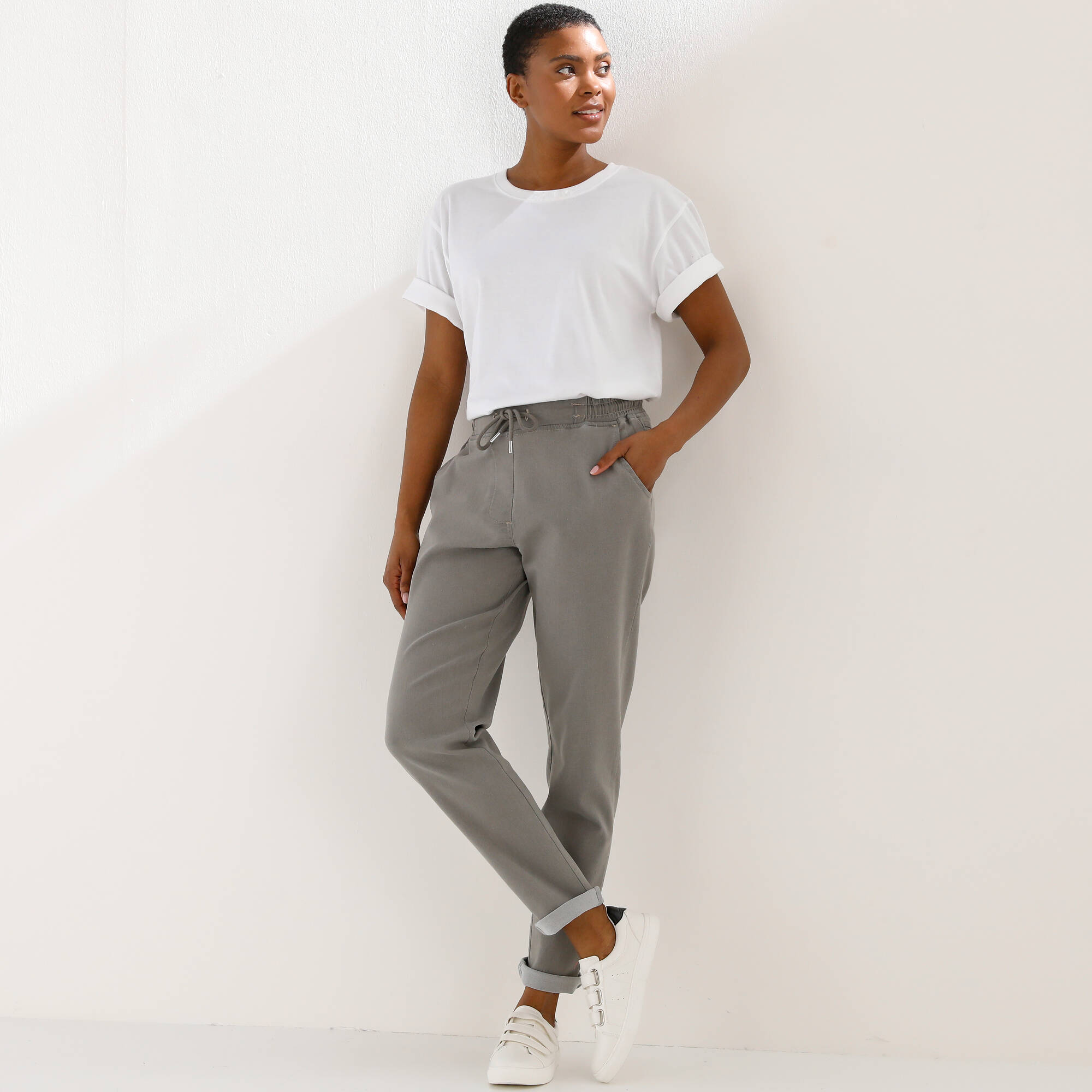 Pantalon jogpant maille effet jean, ceinture élastiquée