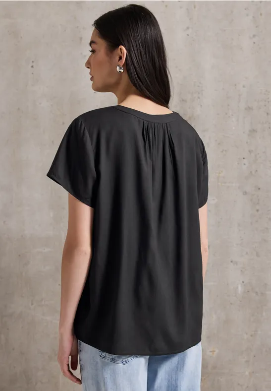 Kurzarmbluse in Unifarbe