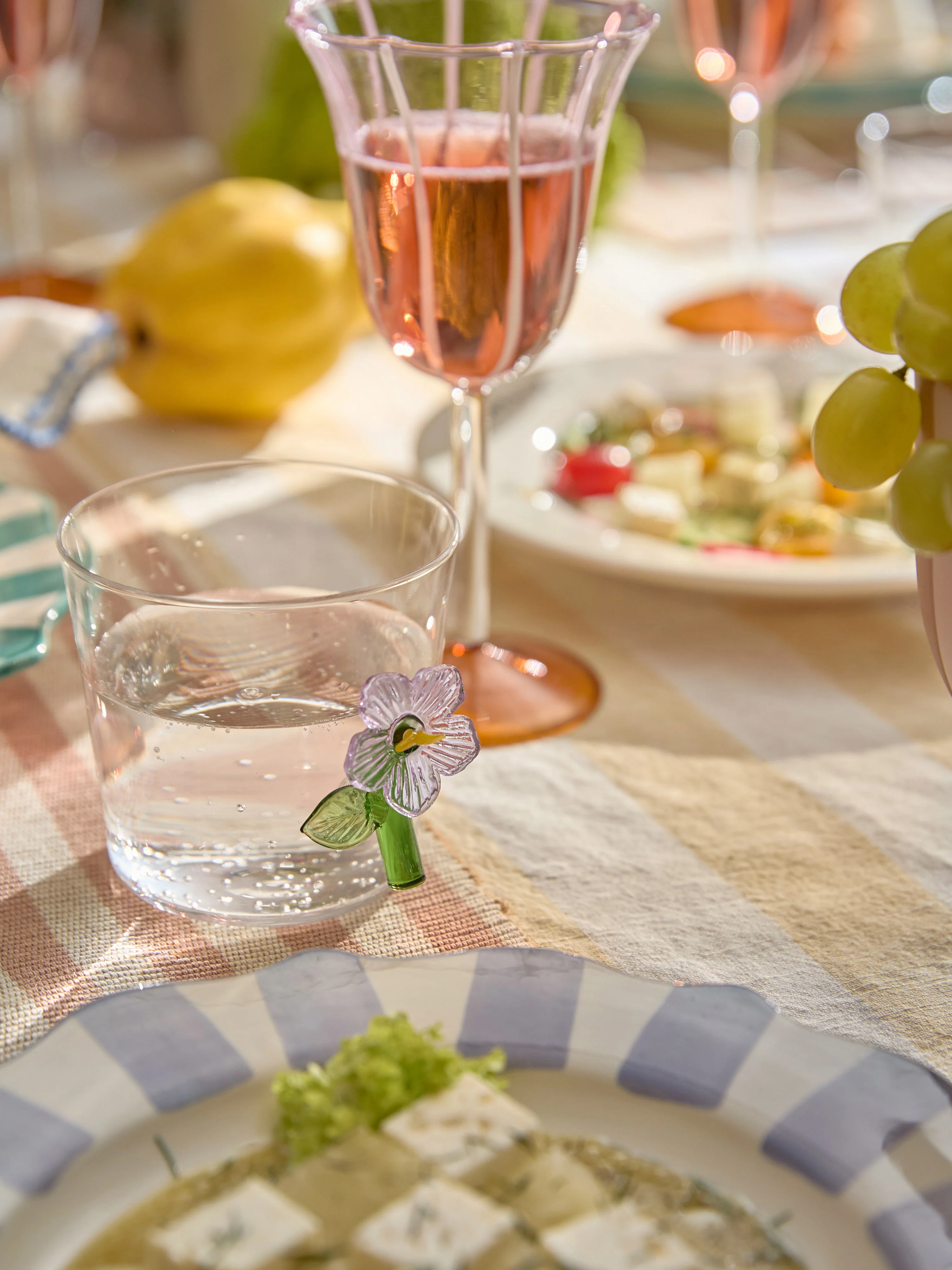 Handgefertigtes Trinkglas Botanica aus Borosilikatglas
