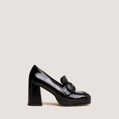 Mocassins à hauts talonsen cuir brillant noir | VAXE