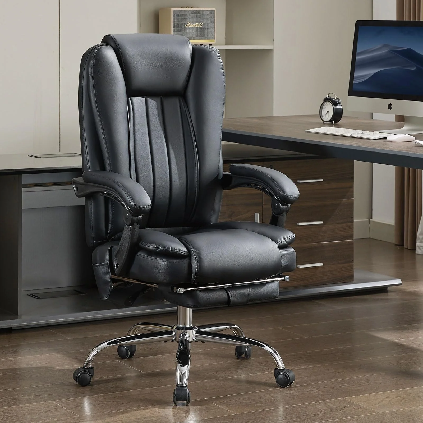 Comfortable Reclining Office Chair with Advanced Massage