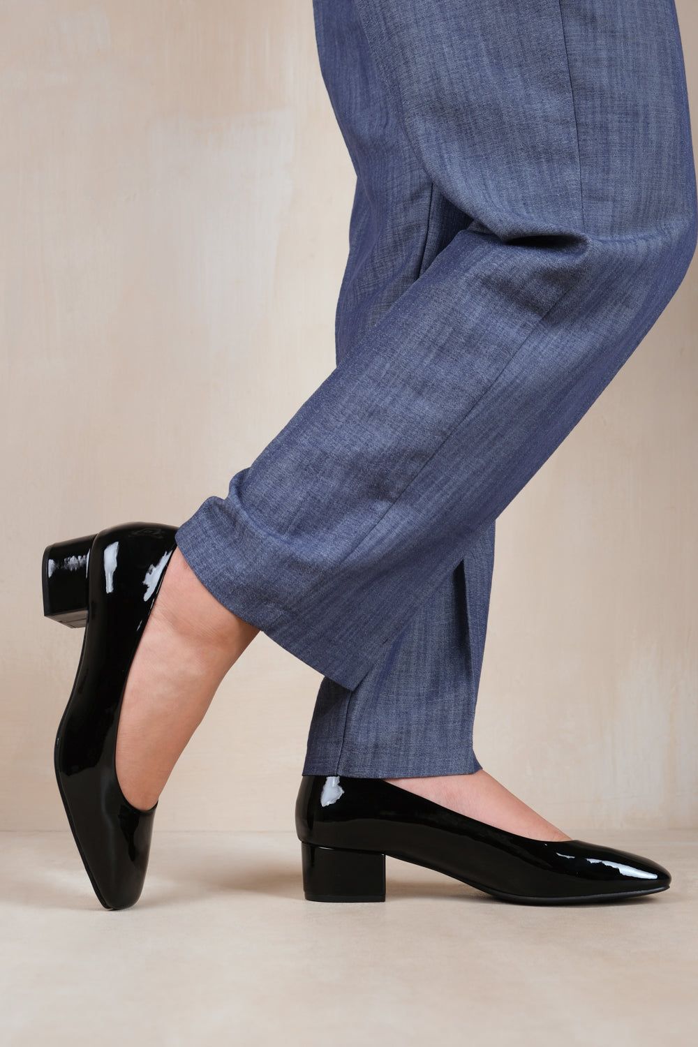 Where's That From Seattle' Wide Fit Low Block Heel With Square Toe