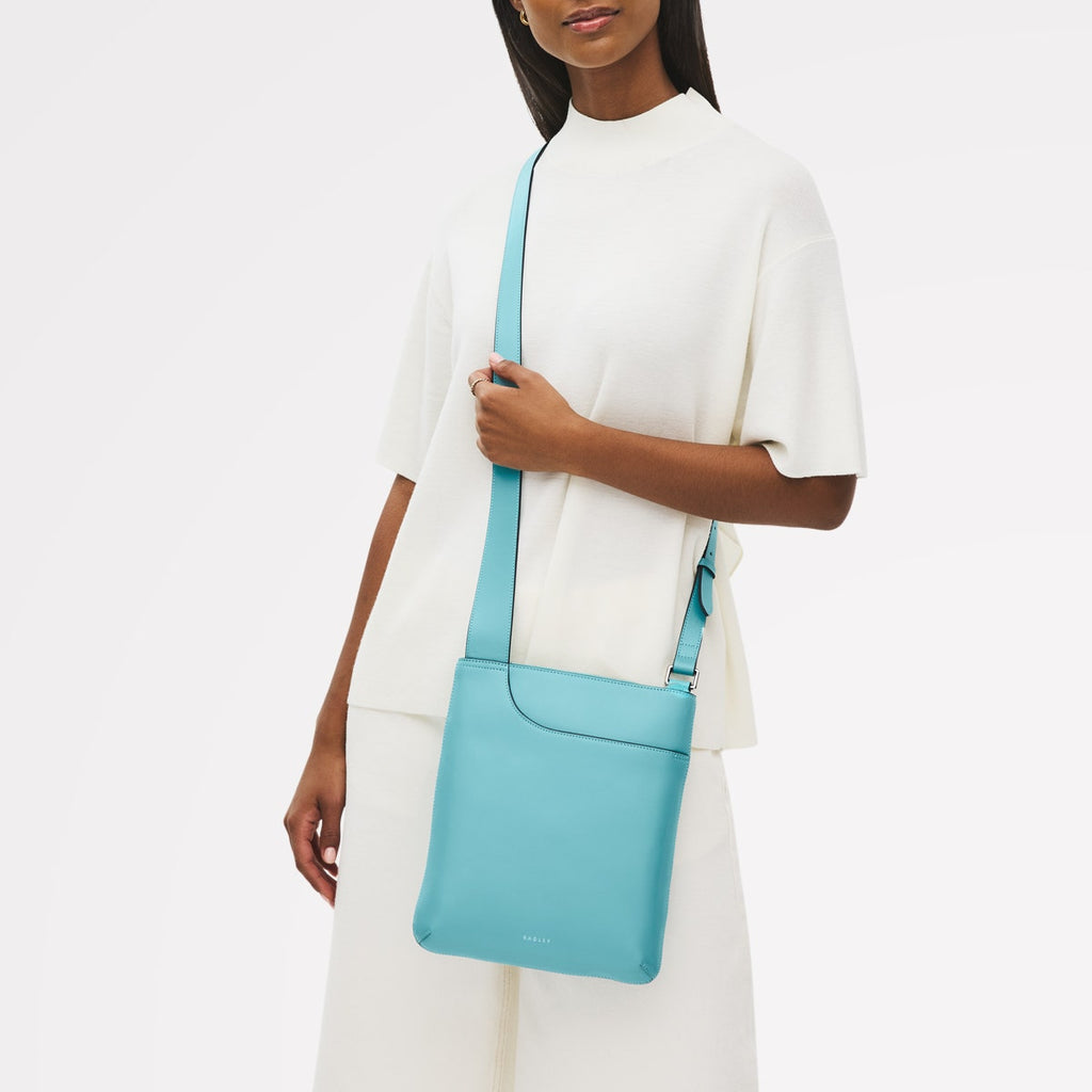 Pockets - Medium Ziptop Cross Body Bag