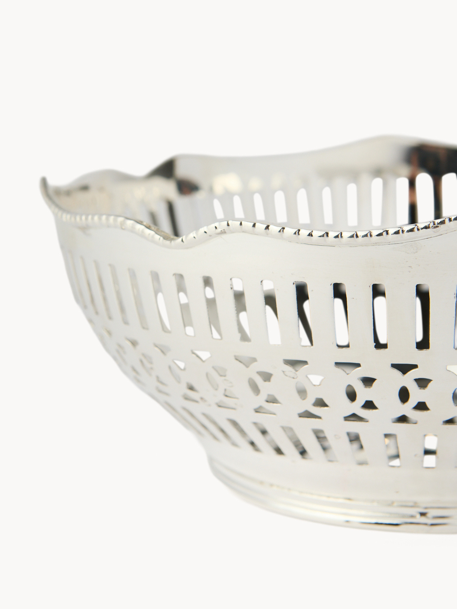 Coppa tonda in silver plated lavorato