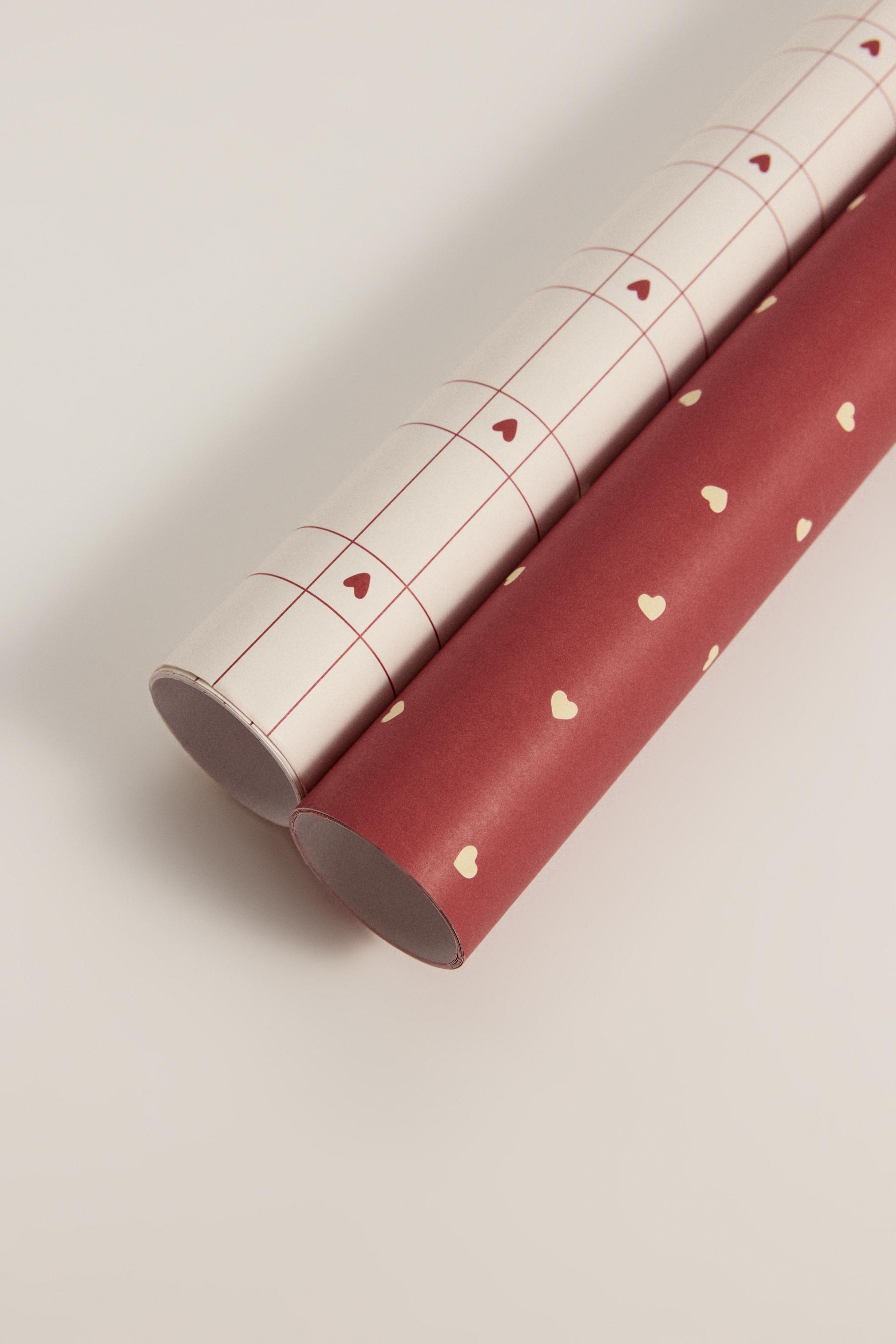 Set papel de regalo corazones