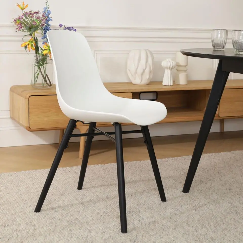 Nolon Nena-Pip Eetkamerstoel Wit - Zwarte Houten Poten
