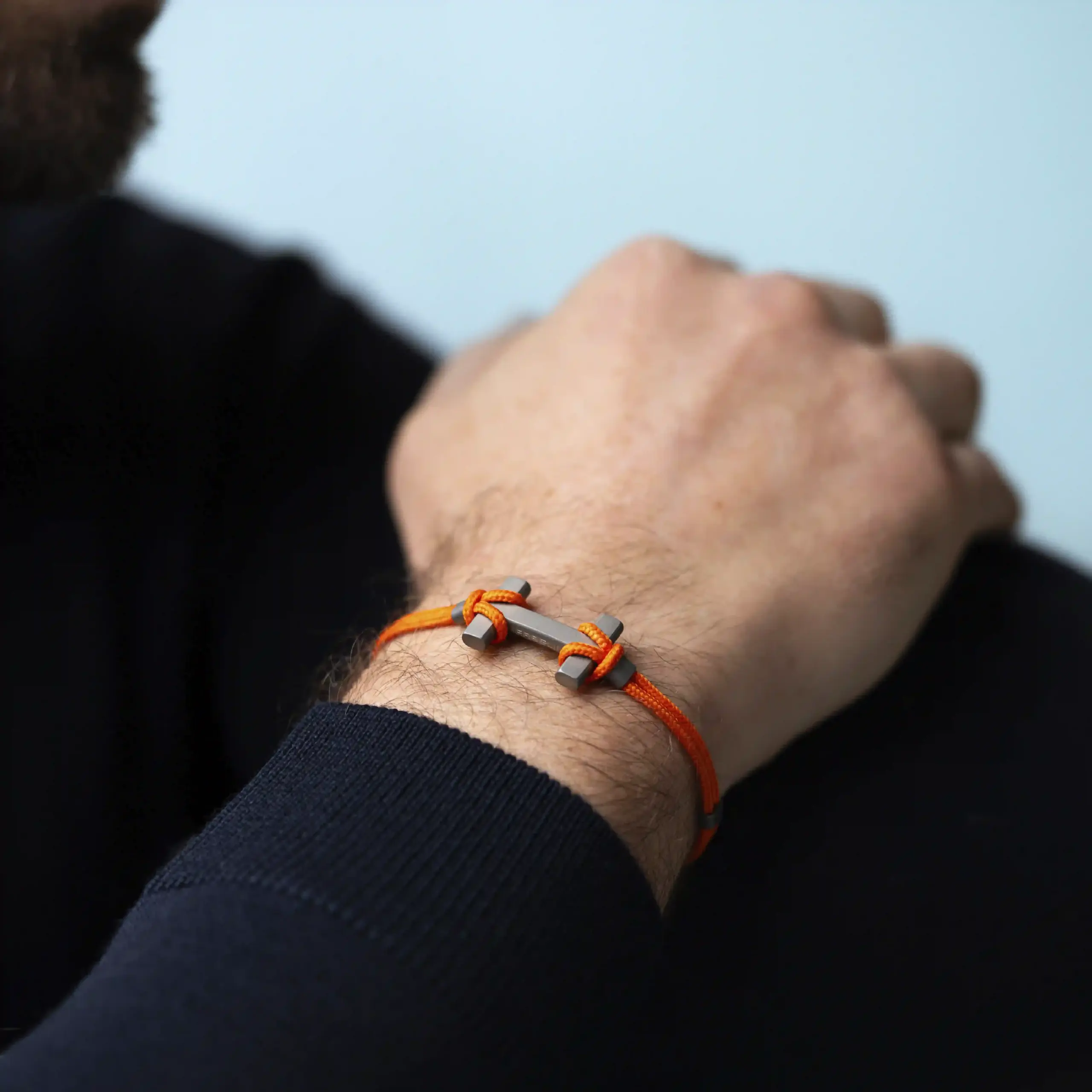 BRACELET AMARRAGE – TITANE – ORANGE