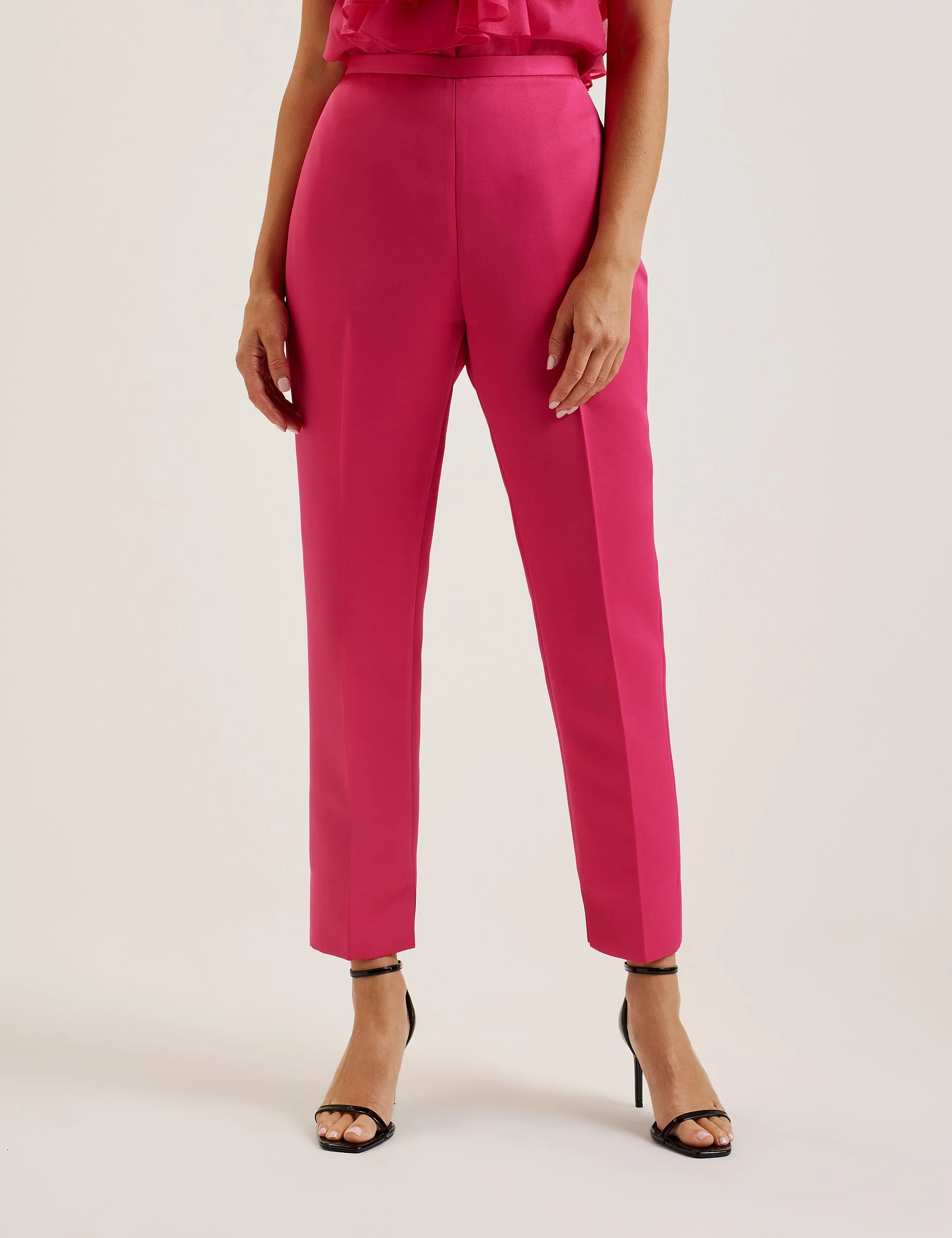AKENIT | FUCHSIA