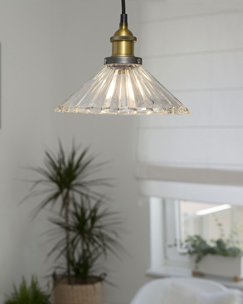 Lampa wisząca szklany klosz mosiężna
