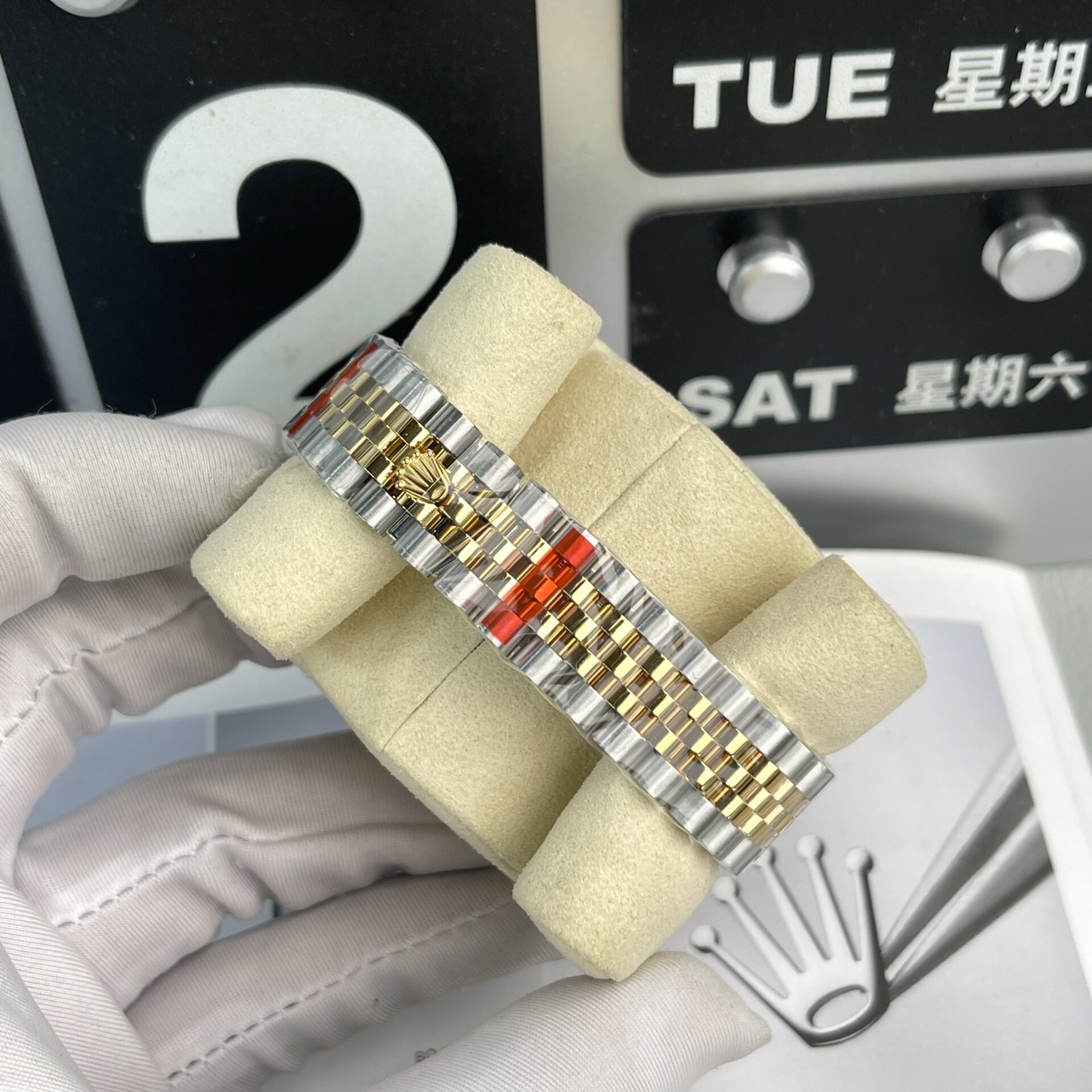 Rolex Datejust SS/YG Plated Champagne Dial CZ Diamonds 31mm Jub EWF Replica