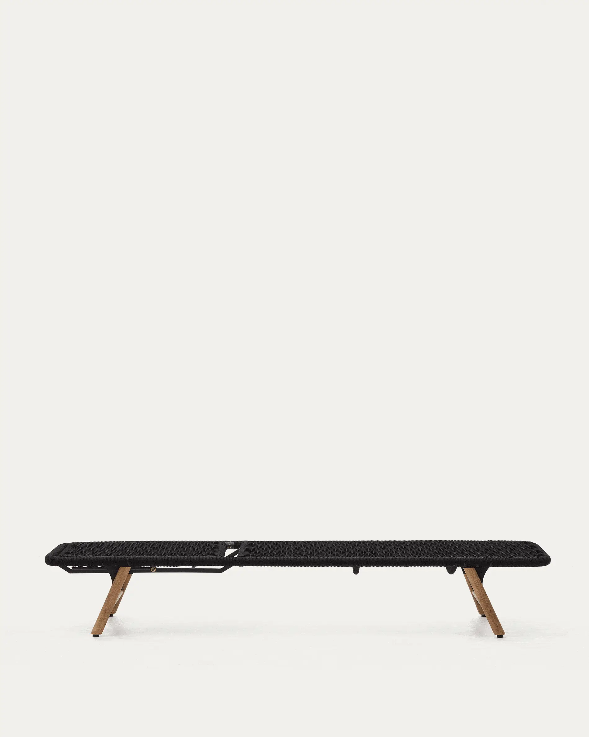 Tumbona Dandara estructura de acero cuerda negro y patas de madera maciza acacia FSC 100%