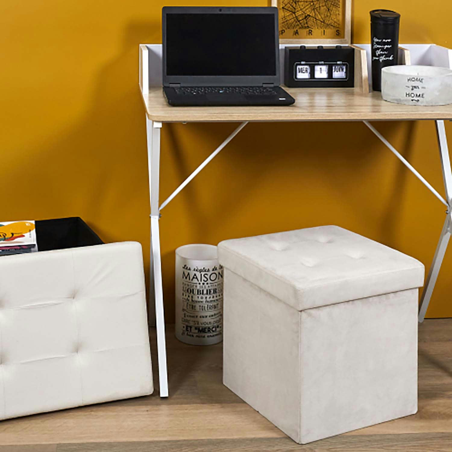 - Pouf coffre pliable en suédine assise capitonnée beige