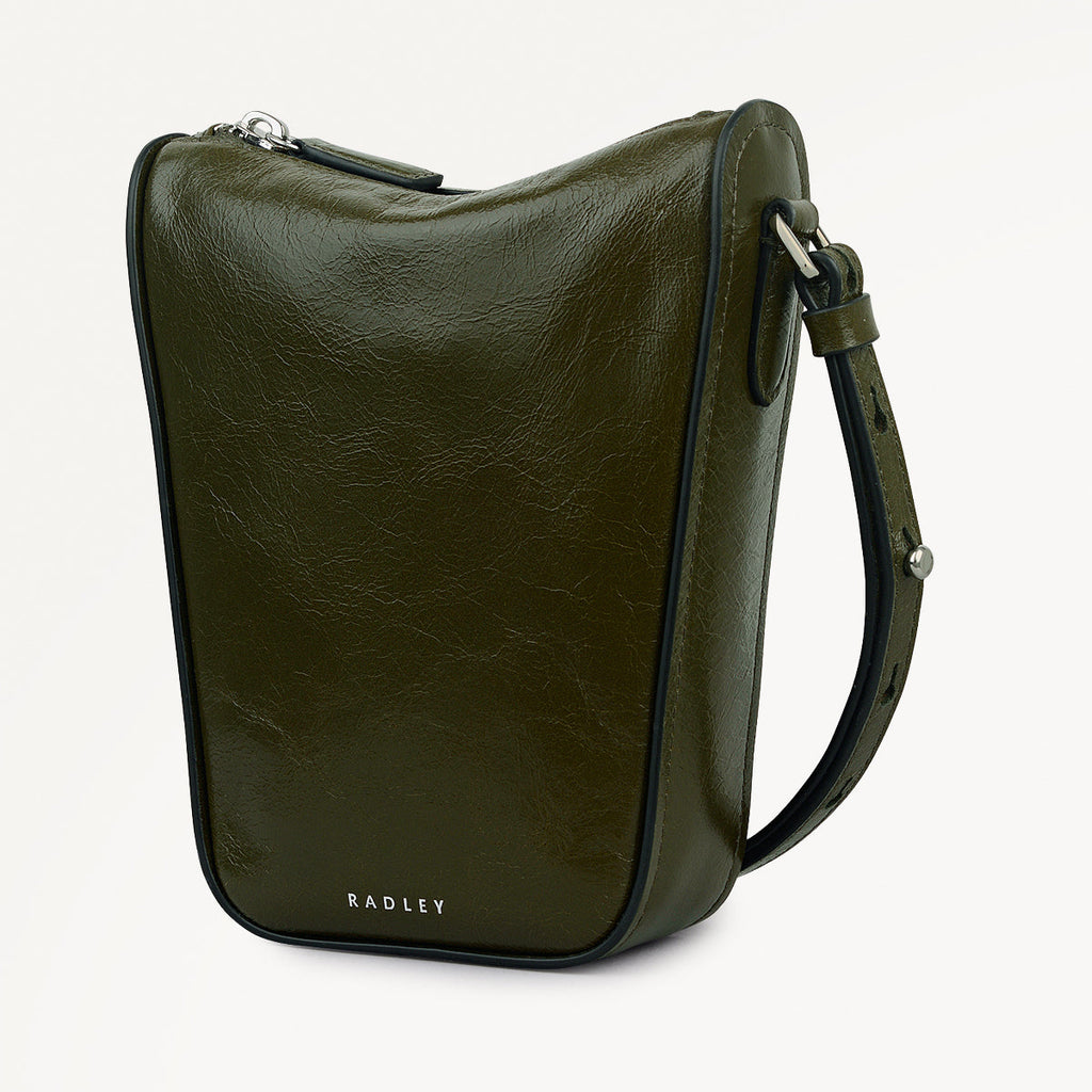 Oak Street - Medium Phone Cross Body Bag