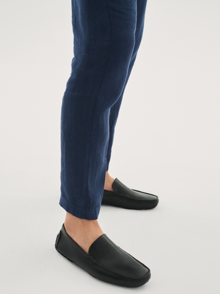 Men's black moccasins