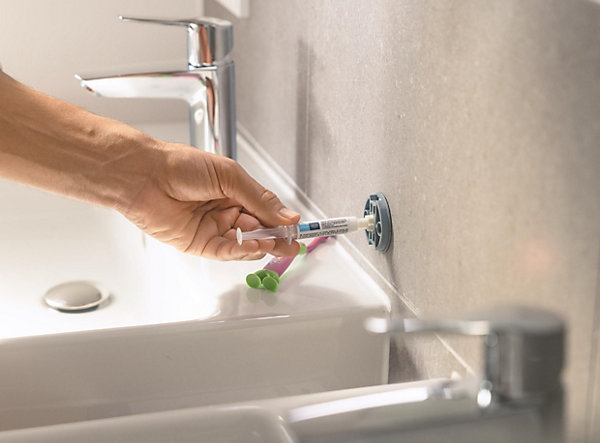 Colle multi-supports en seringue 25 ml pour accessoires muraux de salle de bains et WC, Grohe Quickglue