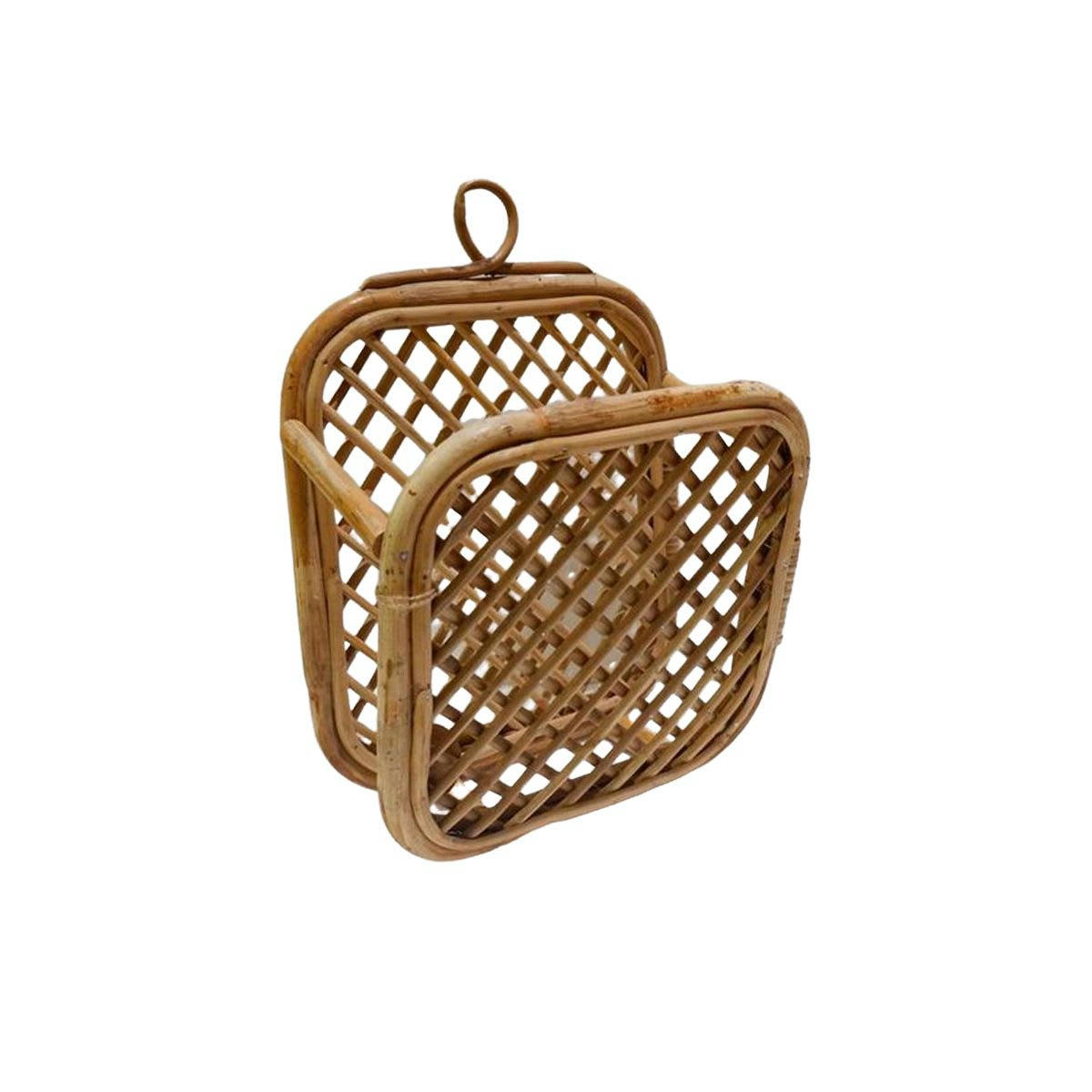 - Porte-revues en rotin