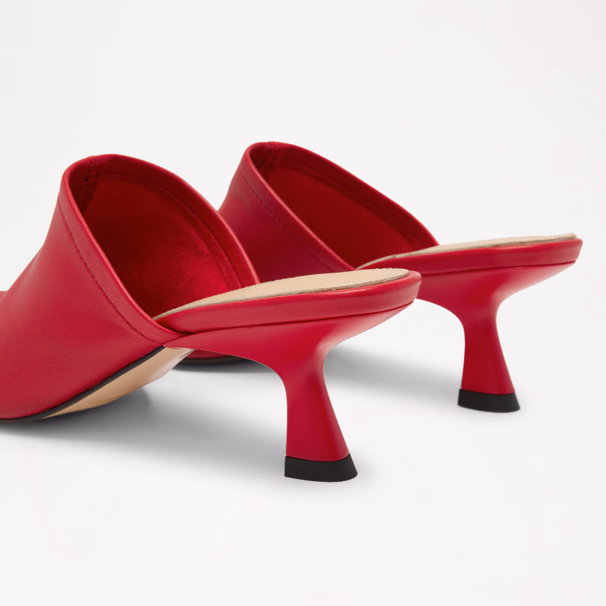 Tiln Mule<br>Soft Heeled Mule