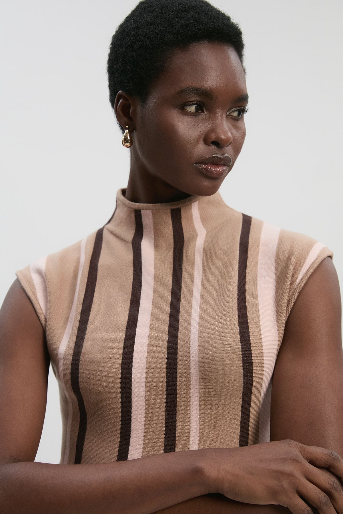 KarenMillen Stripe Viscose Blend Asymmetric Hem Knit Top