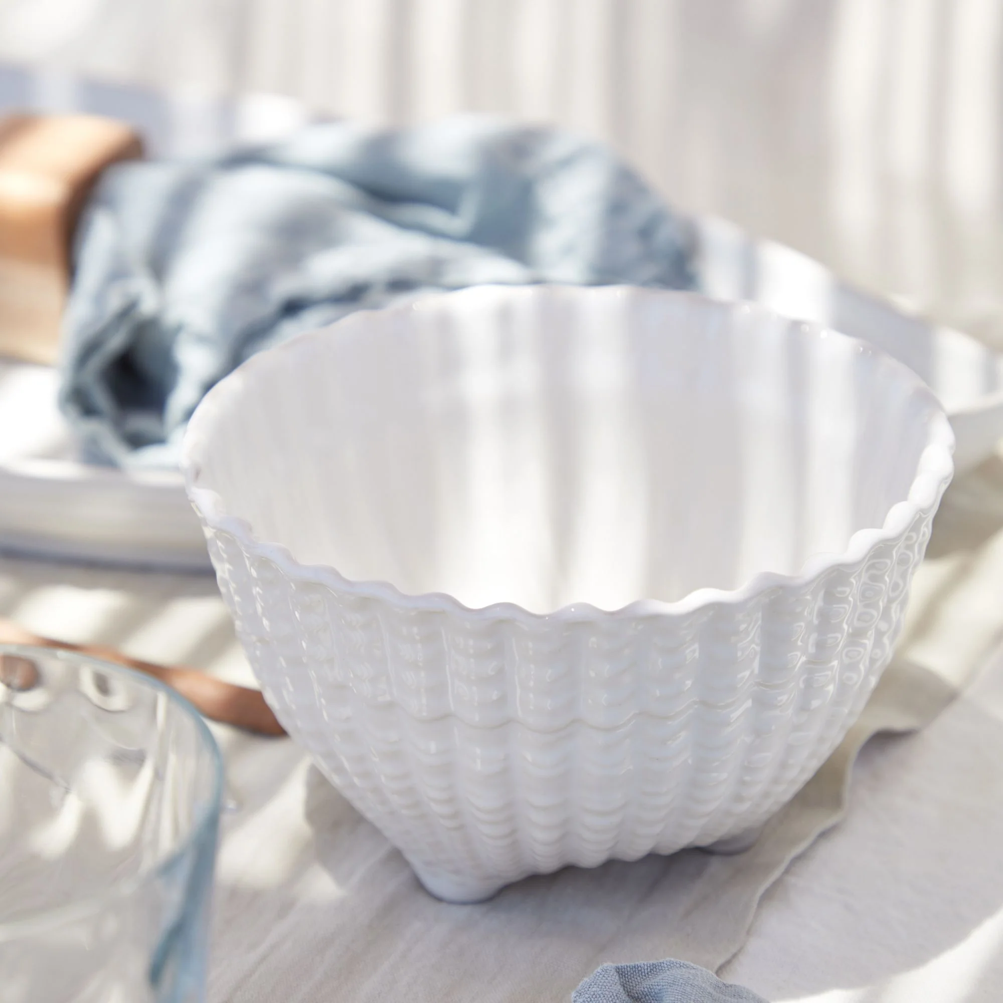 Shell Footed Bowl Aparte
