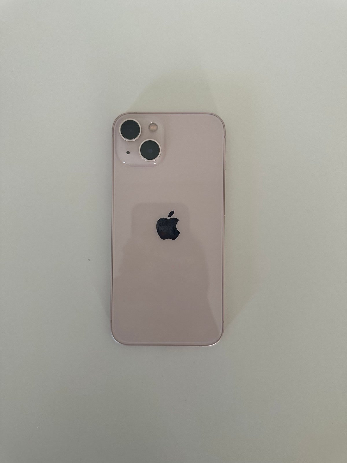 Apple iPhone 13 128 GB in Pink Unlocked