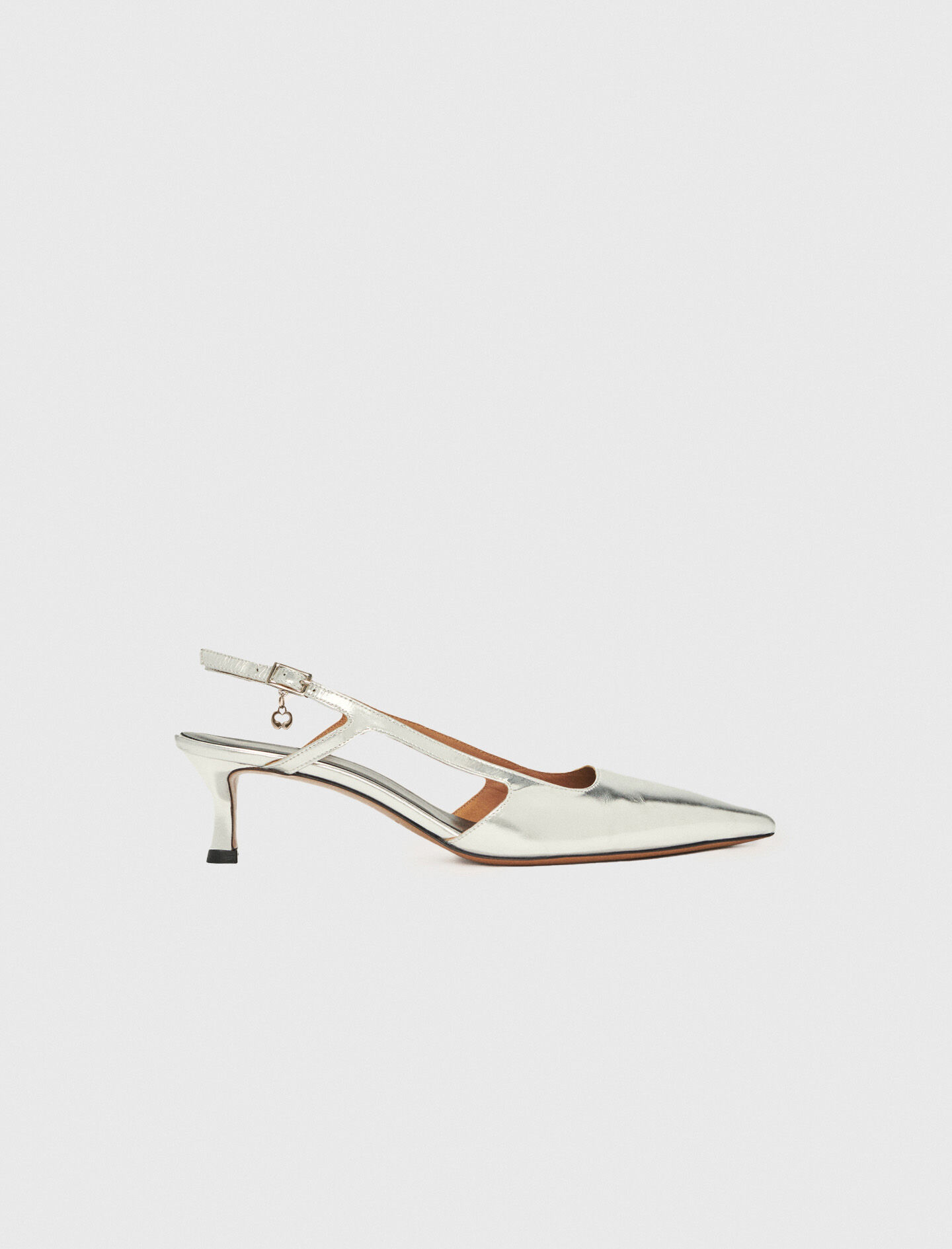 Escarpins à brides en cuir argenté