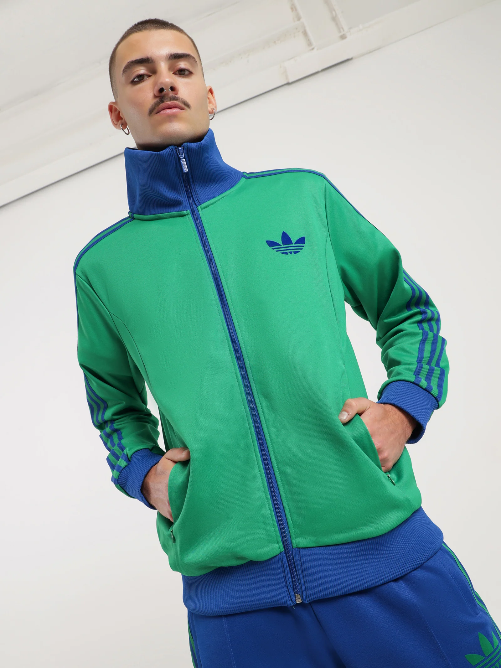 ADICOLOR 70s Heritage Now Striped Track Top
