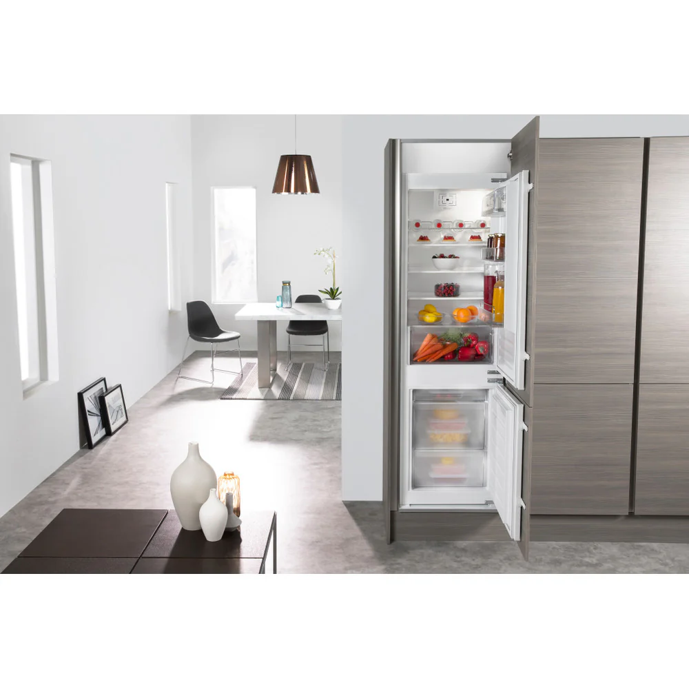 WHIRLPOOL Integrated Fridge, Freezer 273lit, 177Cm, White