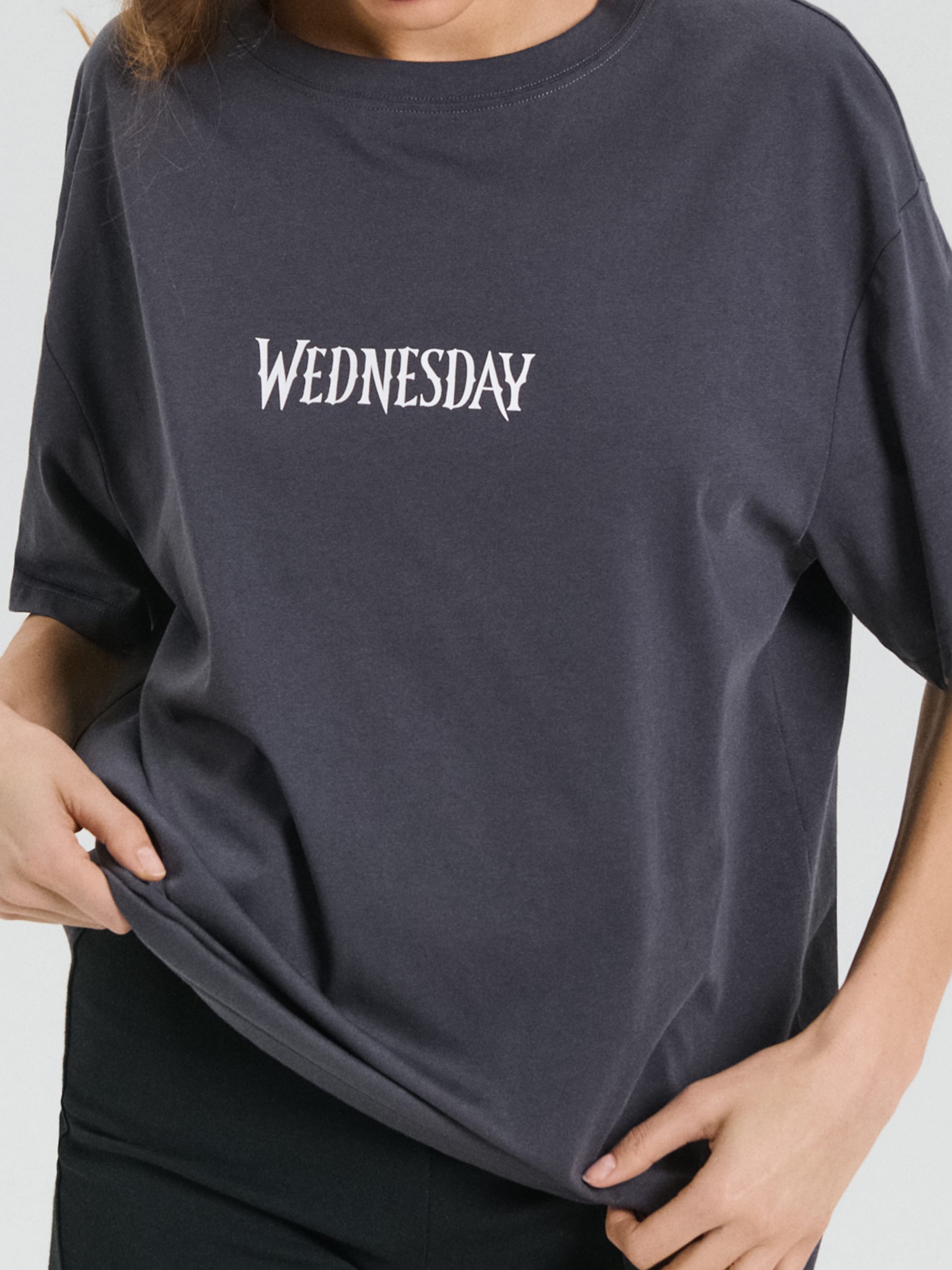 Bawełniana koszulka z nadrukiem Wednesday