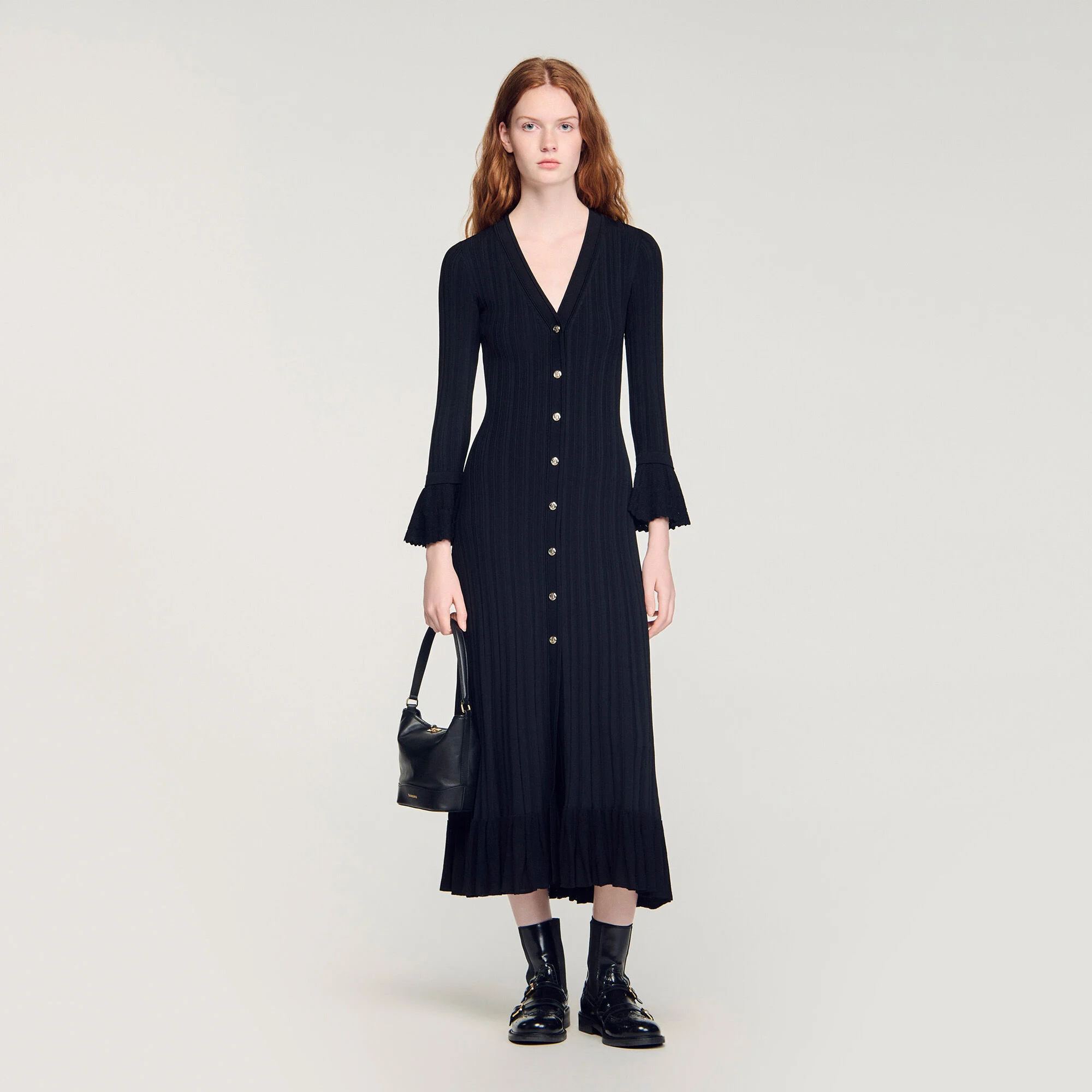 Robe longue en maille à volant